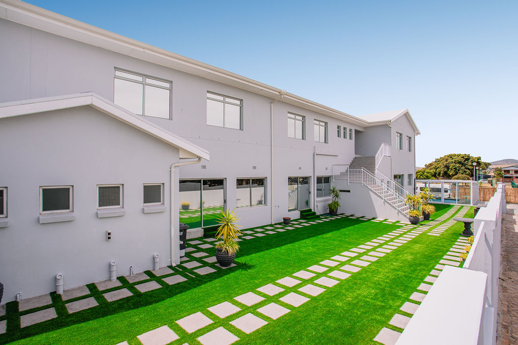 Rising Stars Academy campus view 4